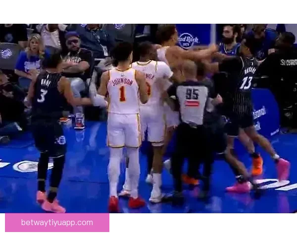 比塔泽犯规致兰代尔高位扭伤 缺阵至少两周时间